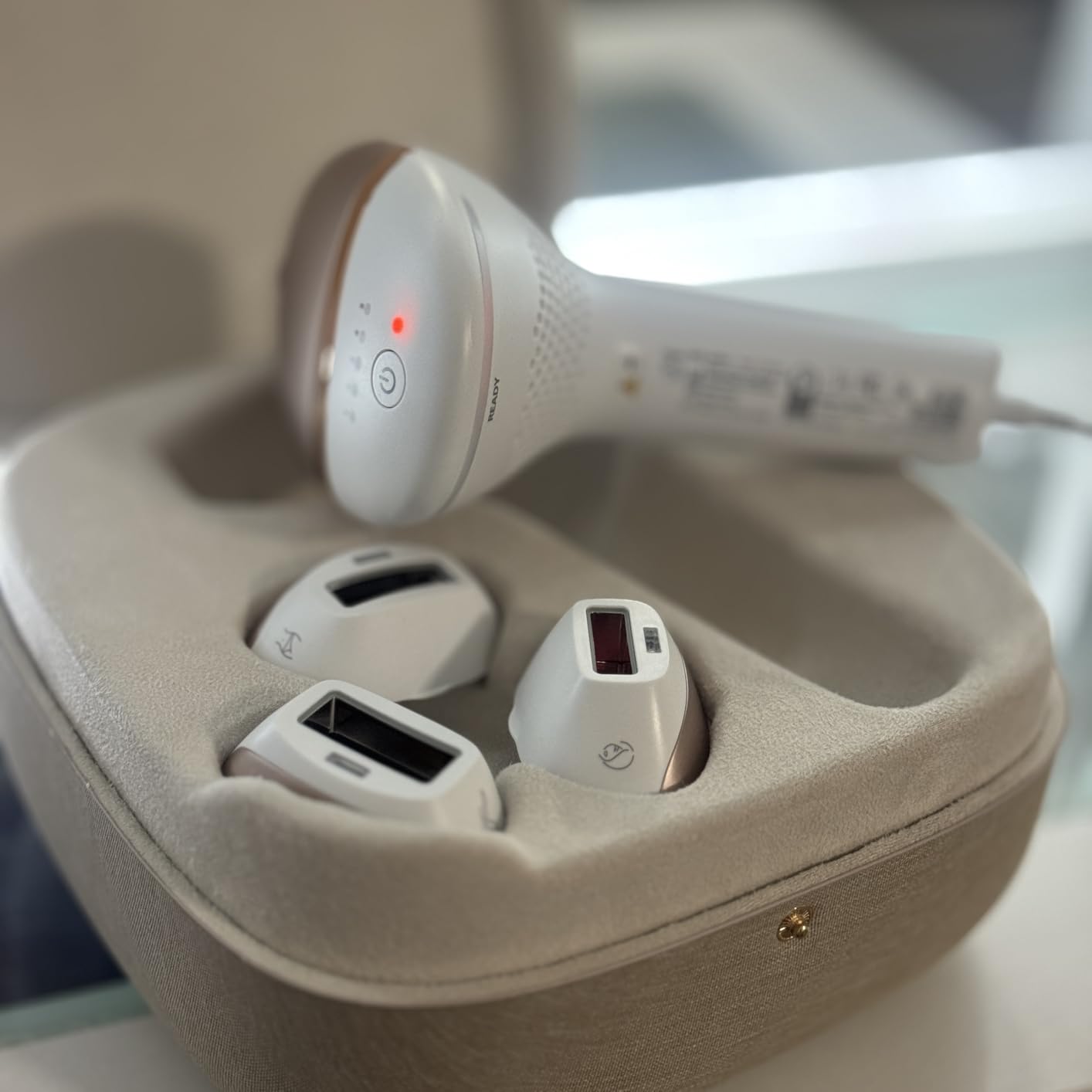Philips Lumea 9000 Series IPL BRI984 customer photo 1
