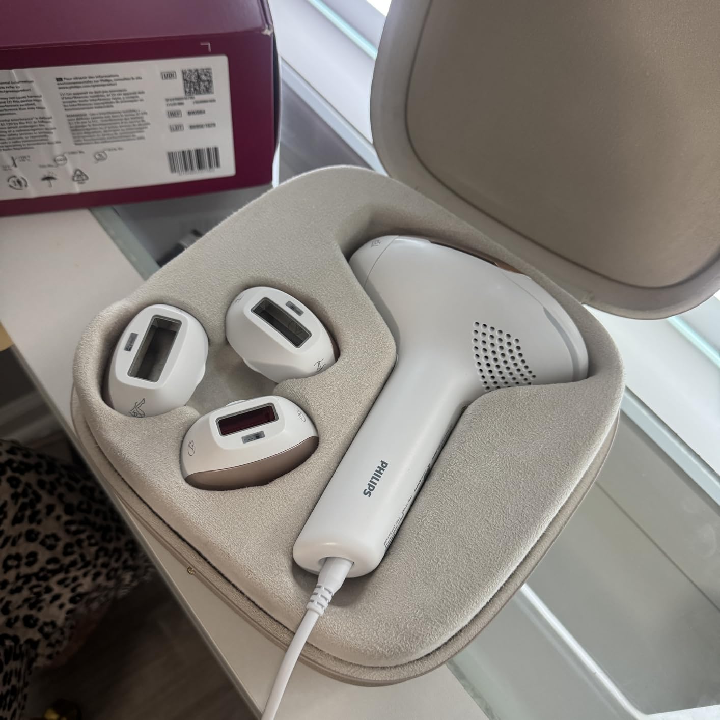 Philips Lumea 9000 Series IPL BRI984 customer photo 2