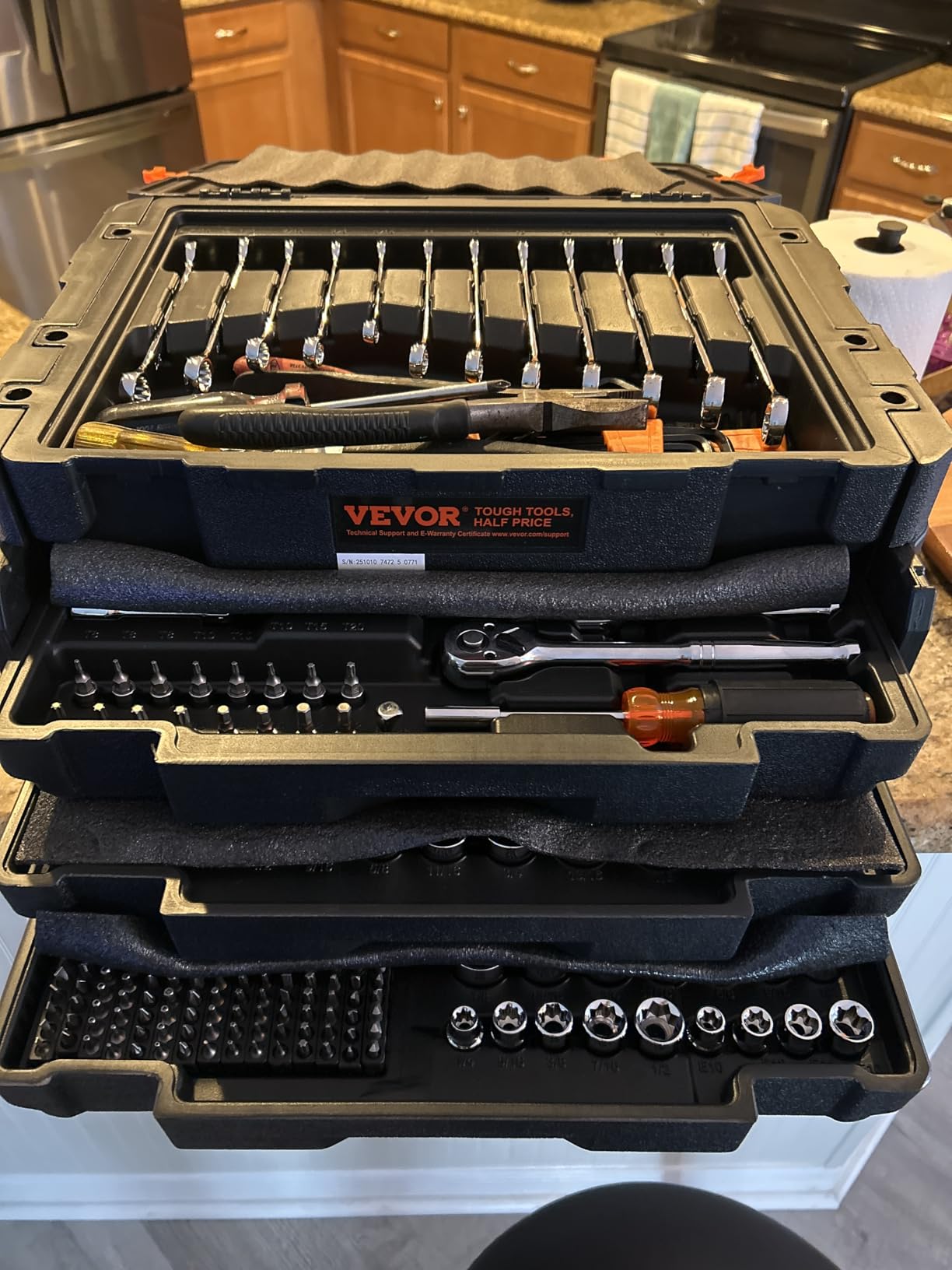 VEVOR Mechanics Tool Set and Socket Set, 450 Pcs, 1/4, 3/8 and 1/2 inch Drive Deep and Standard Sockets, SAE Metric Mechanic Tool Kit with Bits, Wrenches, Accessories, Storage Case with Orange Drawer customer photo 2