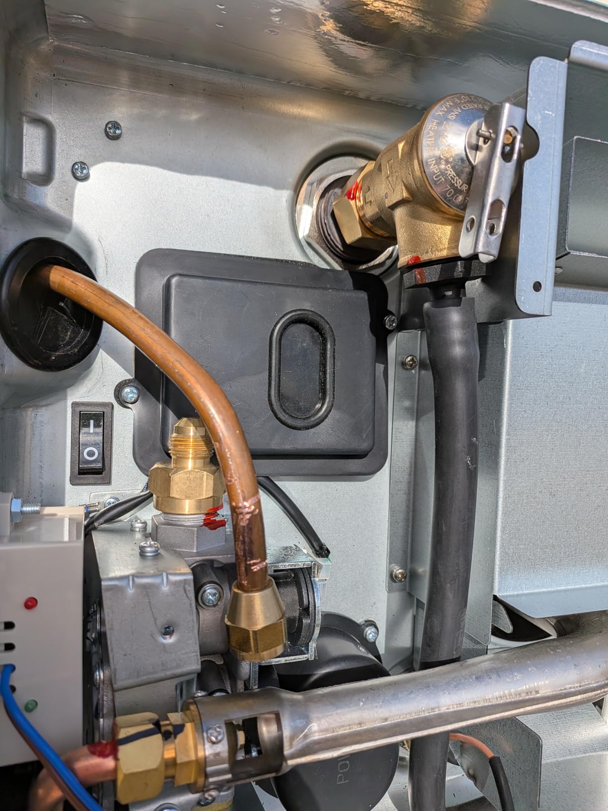 KINGRVER KINGRVER 6 Gallon RV Hybrid Water Heater, Electric & Gas Heating Options - Use Separately or Together for Faster Hot Water, Porcelain-Lined Steel Tank with Direct Spark Ignition (DSI) customer photo 2