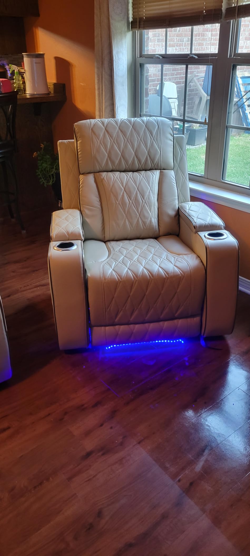 Leather Power Recliner Sofa Set with LED, Living Room Furniture Set, Leather Sofa Set with USB Port Storage Console Cup Holder for Office Living Room Home (Khaki) customer photo 1