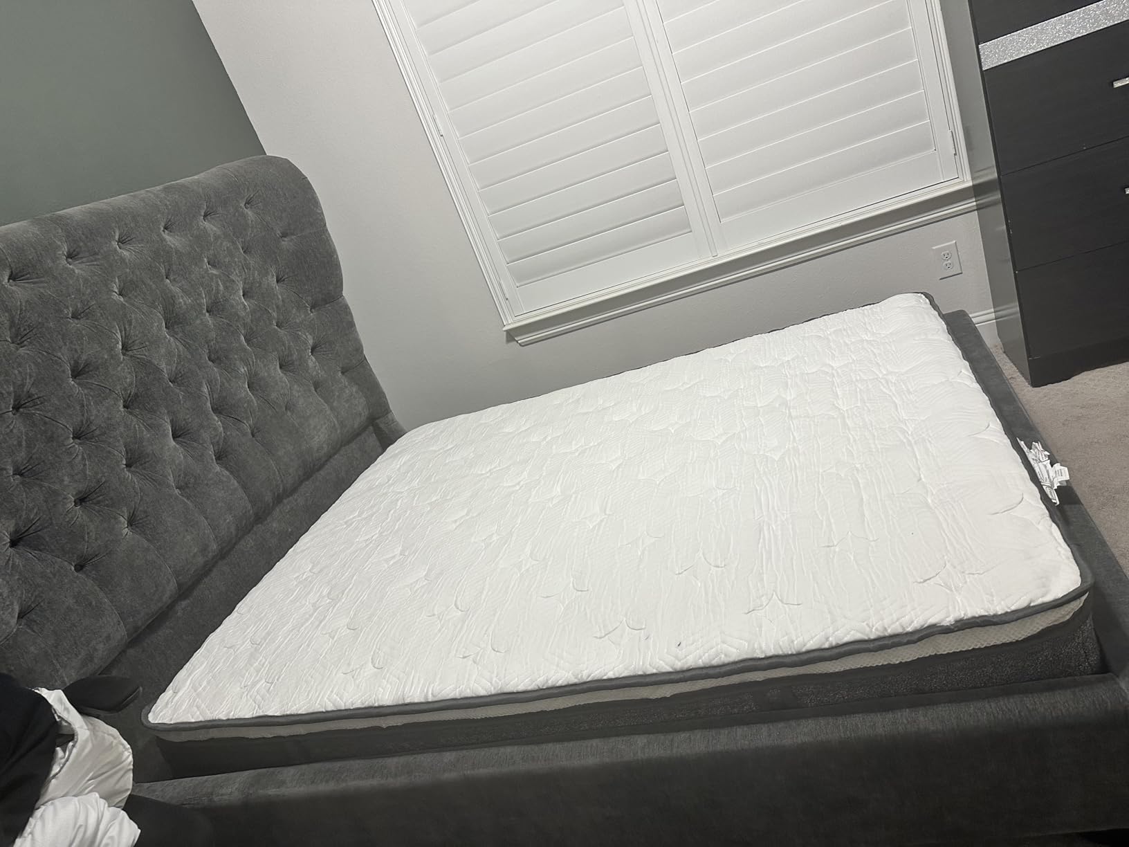 CH Charme House Queen Mattress 10 Inch Hybrid Mattresses in a Box, Medium Feel Foam and Individual Pocket Springs, Fiberglass Free Mattress, Extra Edge Support, Pressure Relief, CertiPUR-US, Grey customer photo 1