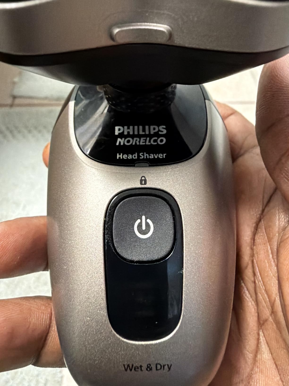 Philips Norelco Head Shaver Pro 7000 Series - Electric Shaver for Men and Women, 360° Flexing Head & ComfortCut Blades for Clean Shave, Gentle on Skin, Model HS7980/40 customer photo 2