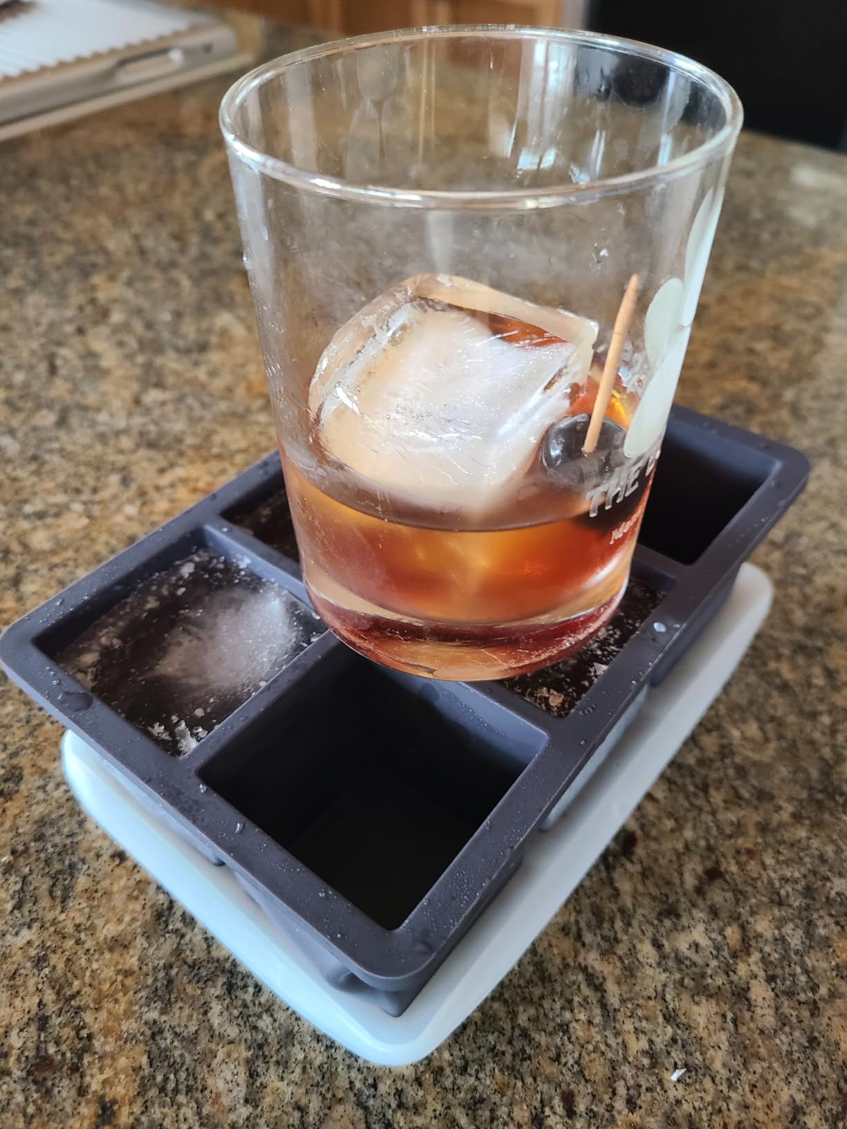 Large Ice Cube Tray for Whiskey: FDDBI Silicone Ice Cube Trays with Lid - 2Pack Big Square Old Fashioned Ice Cube Maker customer photo 2