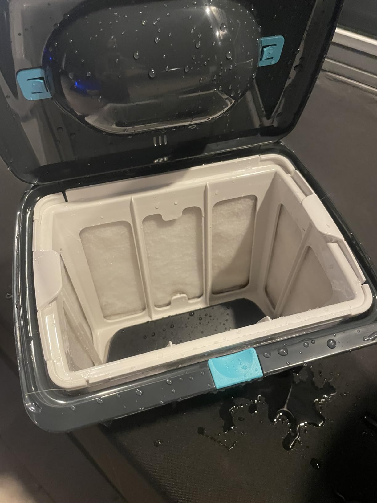 Aiper Scuba S1 Robotic Pool Cleaner, Wall & Waterline Cleaning, Dual Filtration, Extended 180-Min Battery Life, Smarter Navigation with High-Precision Sensors, App Support, OTA Upgrade customer photo 1