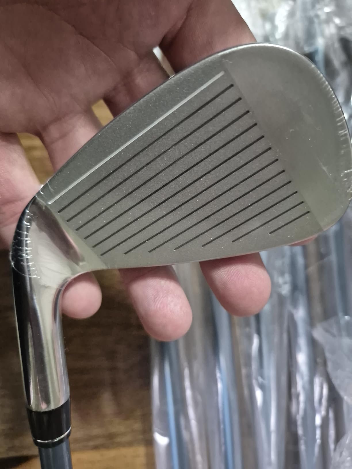 PGM 7 Piece Men's Golf Iron Set and Sigle Club for Right Handed, Forgiving Design Sets with Graphite Shaft and Easy Control Grip Include Golf Club Iron 5 to 9 PW SW customer photo 1