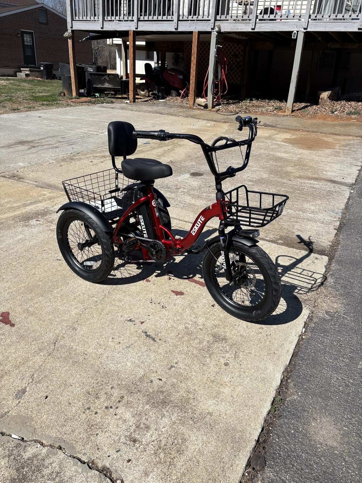 ESKUTE E Trike Electric Bike, Peak 1200W Brushless Motor Folding Trike 18X3.0 Fat Tire Ebike, 624Wh Removable Battery, Step-Thru 3 Wheel Electric Bicycle, Up to 55 Miles, 18MPH+ Tricycle for Adults customer photo 1