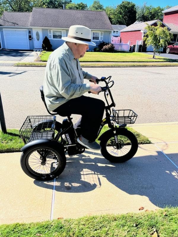 ESKUTE E Trike Electric Bike, Peak 1200W Brushless Motor Folding Trike 18X3.0 Fat Tire Ebike, 624Wh Removable Battery, Step-Thru 3 Wheel Electric Bicycle, Up to 55 Miles, 18MPH+ Tricycle for Adults customer photo 2