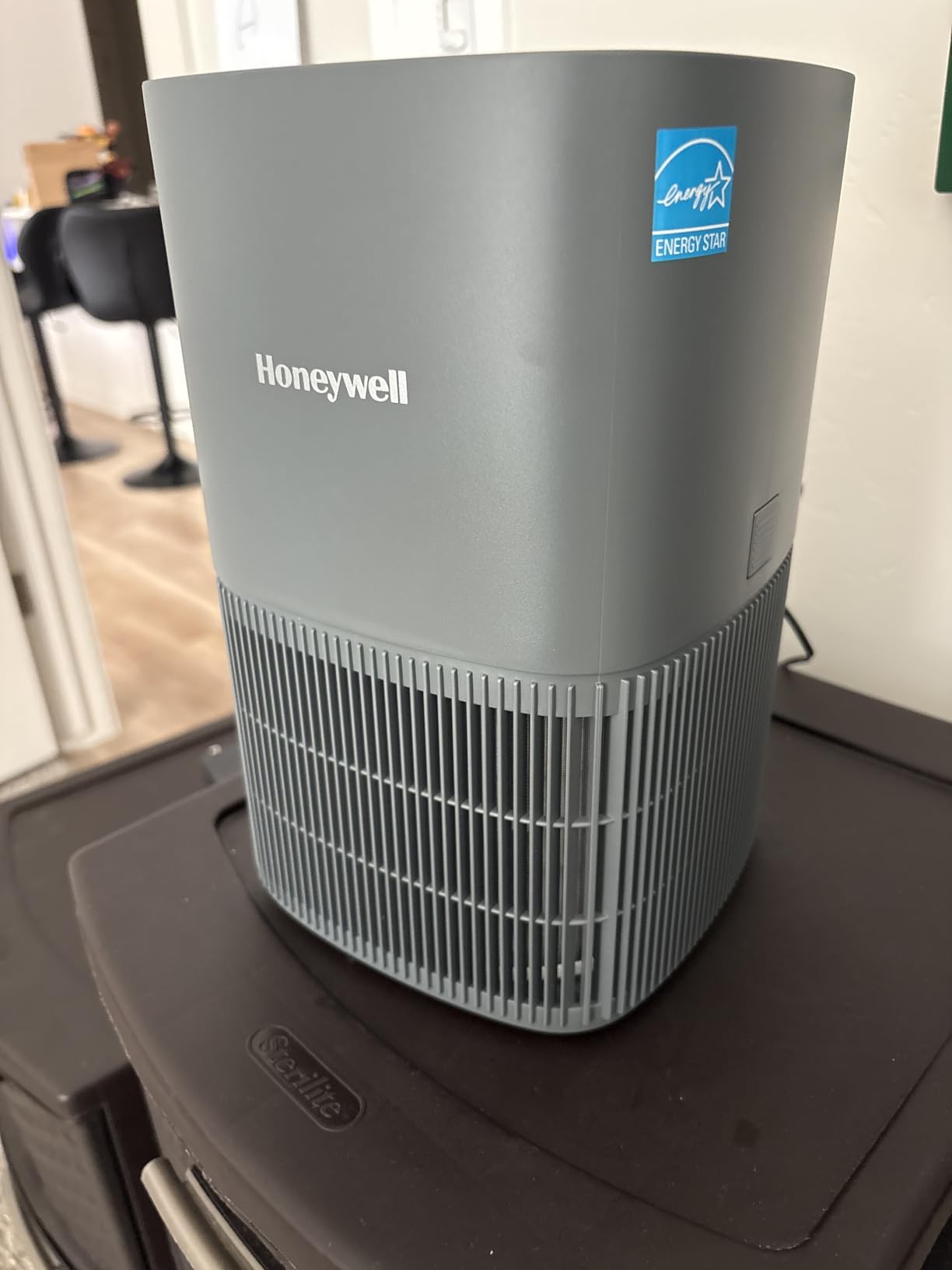Honeywell Allergen Plus Compact HEPA Small Room Air Purifiers for Home, Up to 530 Ft² Coverage, 3-in-1 Filter, Pet Dander, Smoke & Odor Reducer Air Quality Sensor with Auto Mode, Black, HPA125B customer photo 2