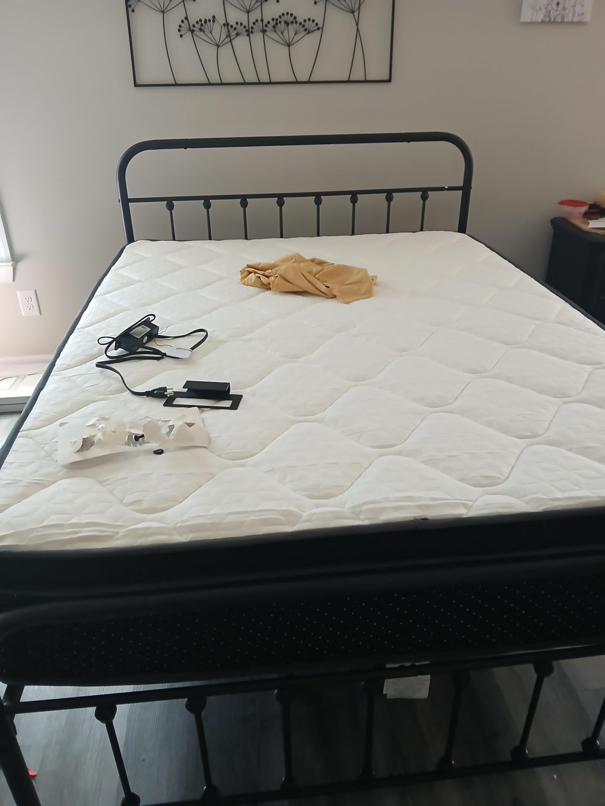 Firm King Mattress 14 Inch, Cooling Gel Hybrid Mattresses for Back Pain Relief Extra Lumbar Support Motion Isolation with 960+ Pocket Springs, Fiberglass-Free 365 Night Trial customer photo 1