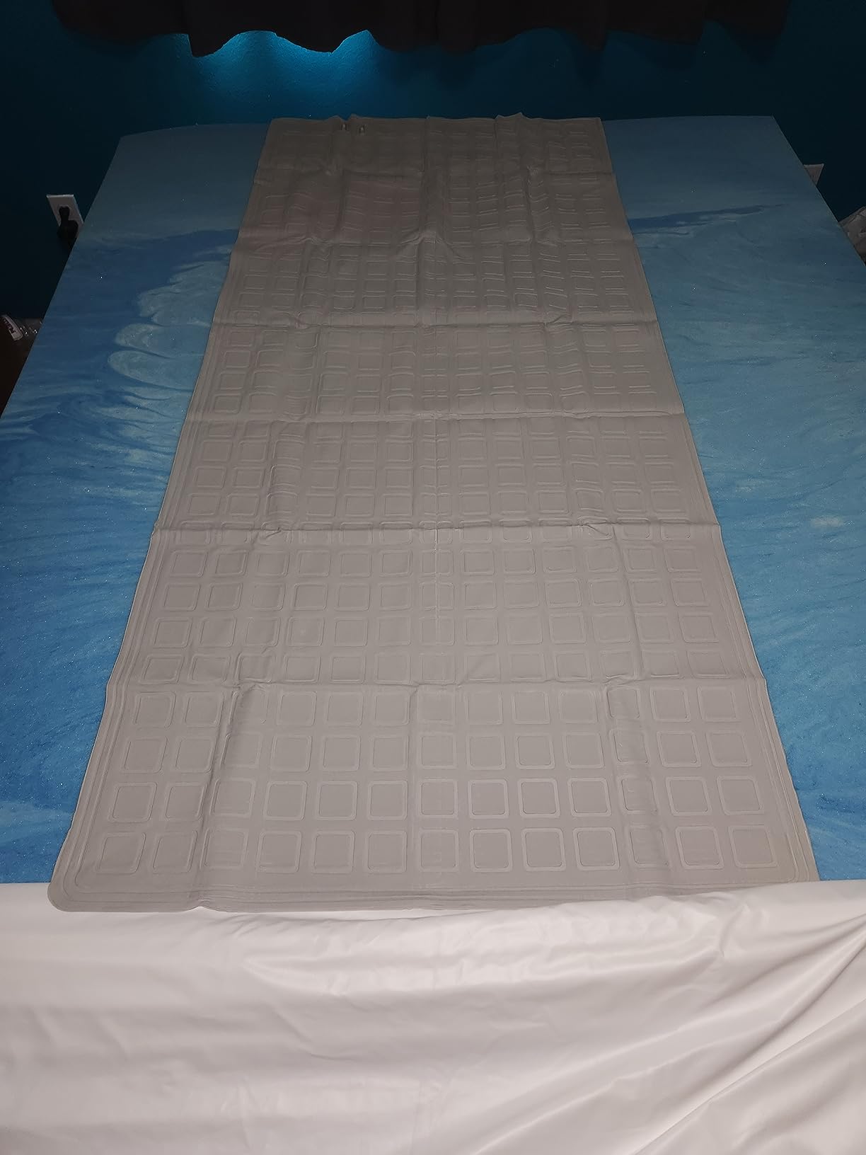 AquaPad Breeze Water Cooling Mattress Pad with Remote Control, EvapoChill & SuperBlue Technology, Hydro Cooled Mattress Topper (Double) customer photo 1