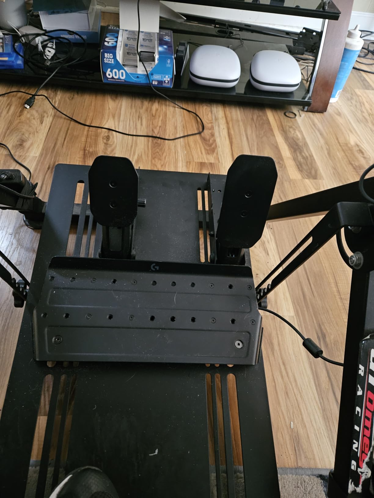 Logitech G RS Pedals - Sim Racing Pedals with 75 kg Load Cell Brake customer photo 1