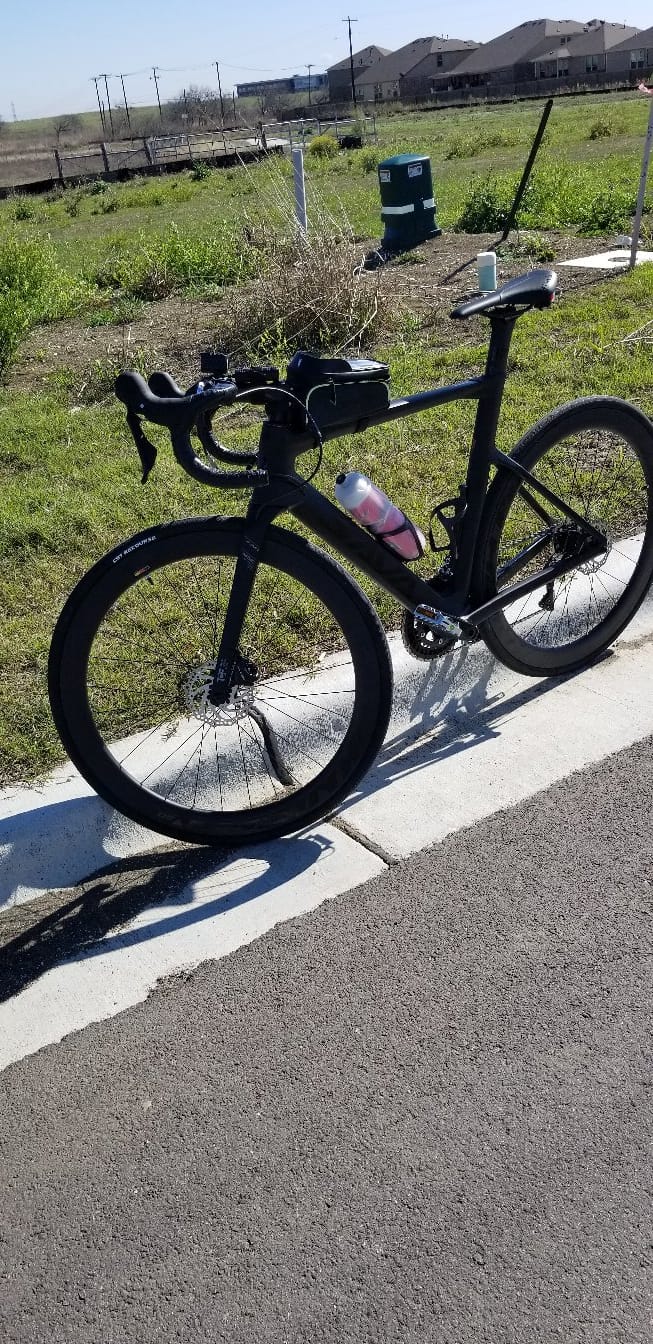 SAVADECK SLR7S Carbon Road Bike, T800 Carbon Fiber Frame Racing Bicycle with Shimano 105 R7120 24 Speed Groupset and Hydraulic Disc Brakes, Ultra-Light Carbon Bike customer photo 1