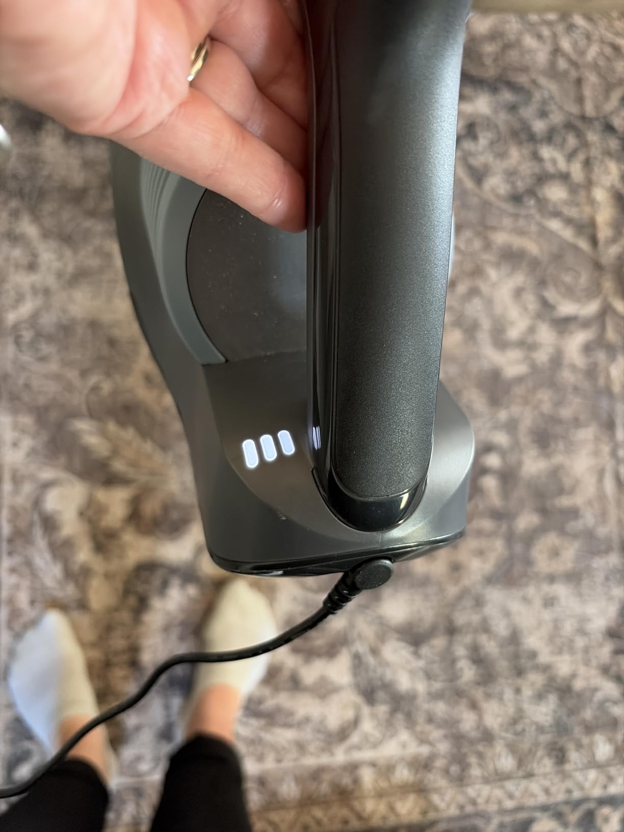 Shark Pet Cordless Stick Vacuum with XL Dust Cup, LED Headlights, Removable Handheld Vac, Crevice Tool, Portable Vacuum for Household Pet Hair, Carpet & Hard Floors, 40min Runtime, Ice Blue, IX141AMZ customer photo 1