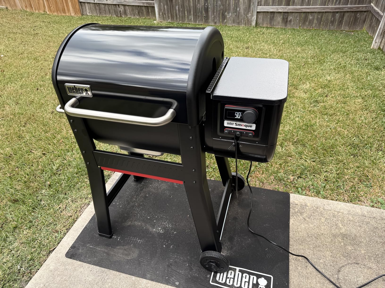 Weber Smoque 22-Inch Pellet Smoker, Black - Outdoor BBQ Pellet Grill with SmokeBoost customer photo 1