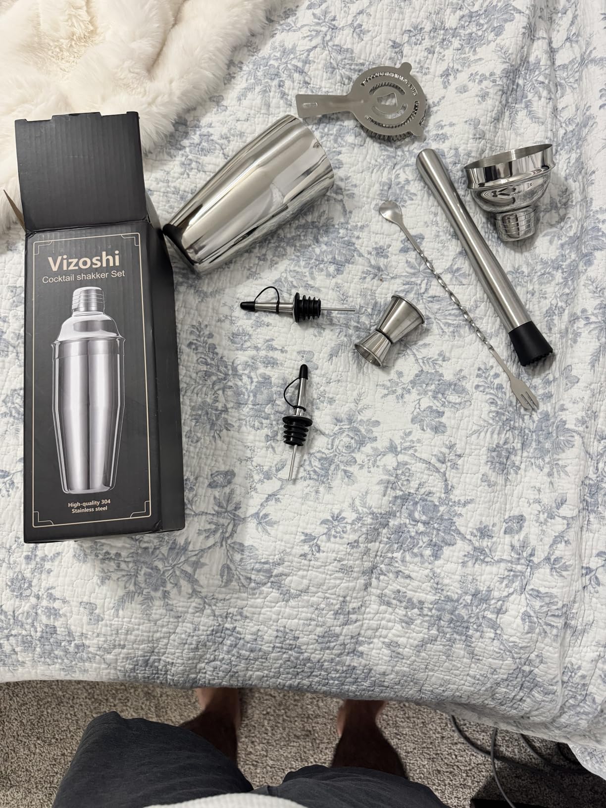 Cocktail Shaker Set Bartender Kit,Professional Bar Set, Martini Shaker, Jigger, Strainer, Mixer Spoon, Muddler, Liquor Pourers Ideal Bar Accessories for Home, Gift for Christmas, Birthday, Beginners customer photo 1