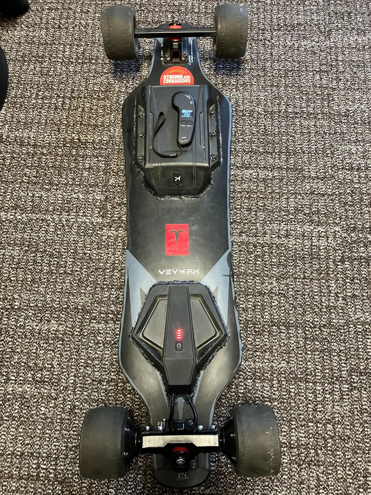 VeyMax X4/Cejour/Mini2 Electric Skateboard with Remote, 29 Mph Top Speed, 1100W Hub Motor customer photo 2