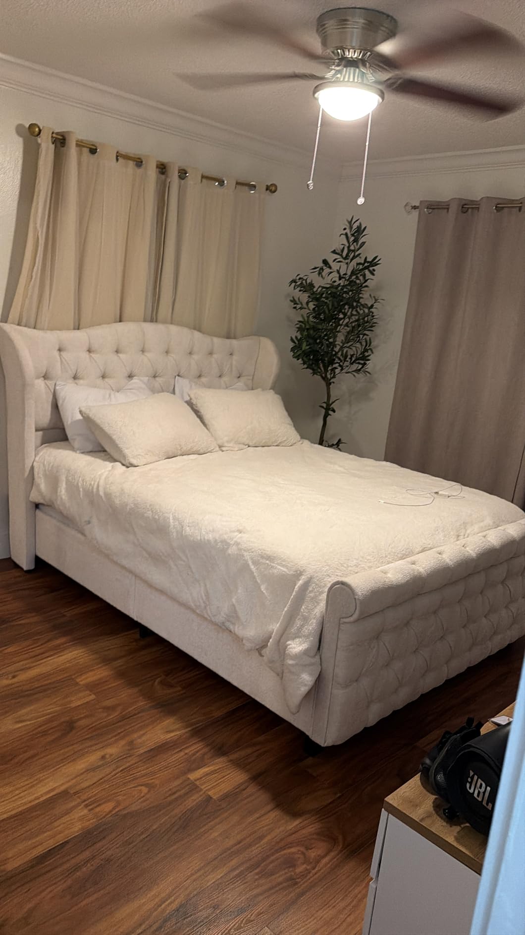 koorlian Queen Bed Frame with Headboard,Platform Queen Bed Frame,Luxury Chenille Upholstered Sleigh Bed,51 inch Scroll Wingback Tall Headboard & Footboard,Deep Button Tufted-Modern Bed customer photo 1