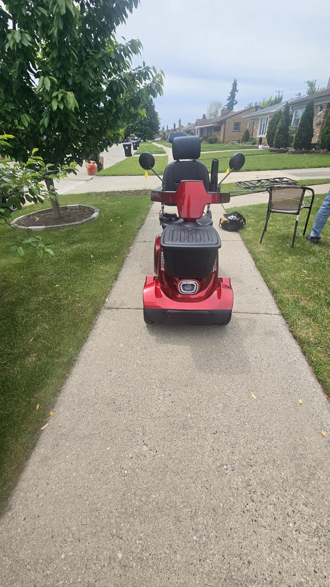 Ecomobi Outdoor Heavy Duty Mobility Scooter for Adults & Seniors - 1000W, 500 lbs Bariatric Capacity, 32 Miles Long Range, 13.78 in Off-Road Tires, 15 MPH Max Speed, Full Suspension, Bluetooth Speaker customer photo 1