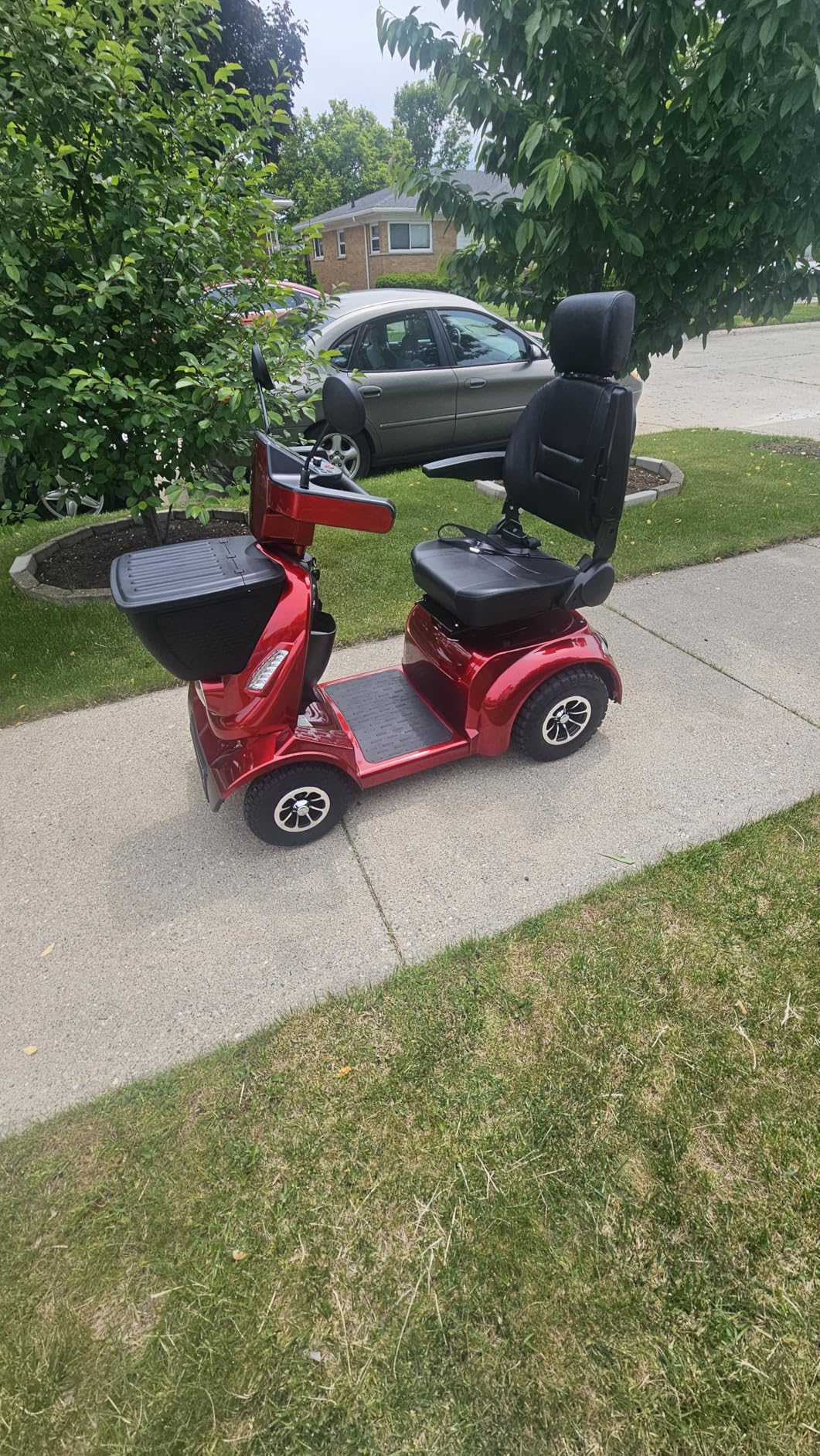 Ecomobi Outdoor Heavy Duty Mobility Scooter for Adults & Seniors - 1000W, 500 lbs Bariatric Capacity, 32 Miles Long Range, 13.78 in Off-Road Tires, 15 MPH Max Speed, Full Suspension, Bluetooth Speaker customer photo 2