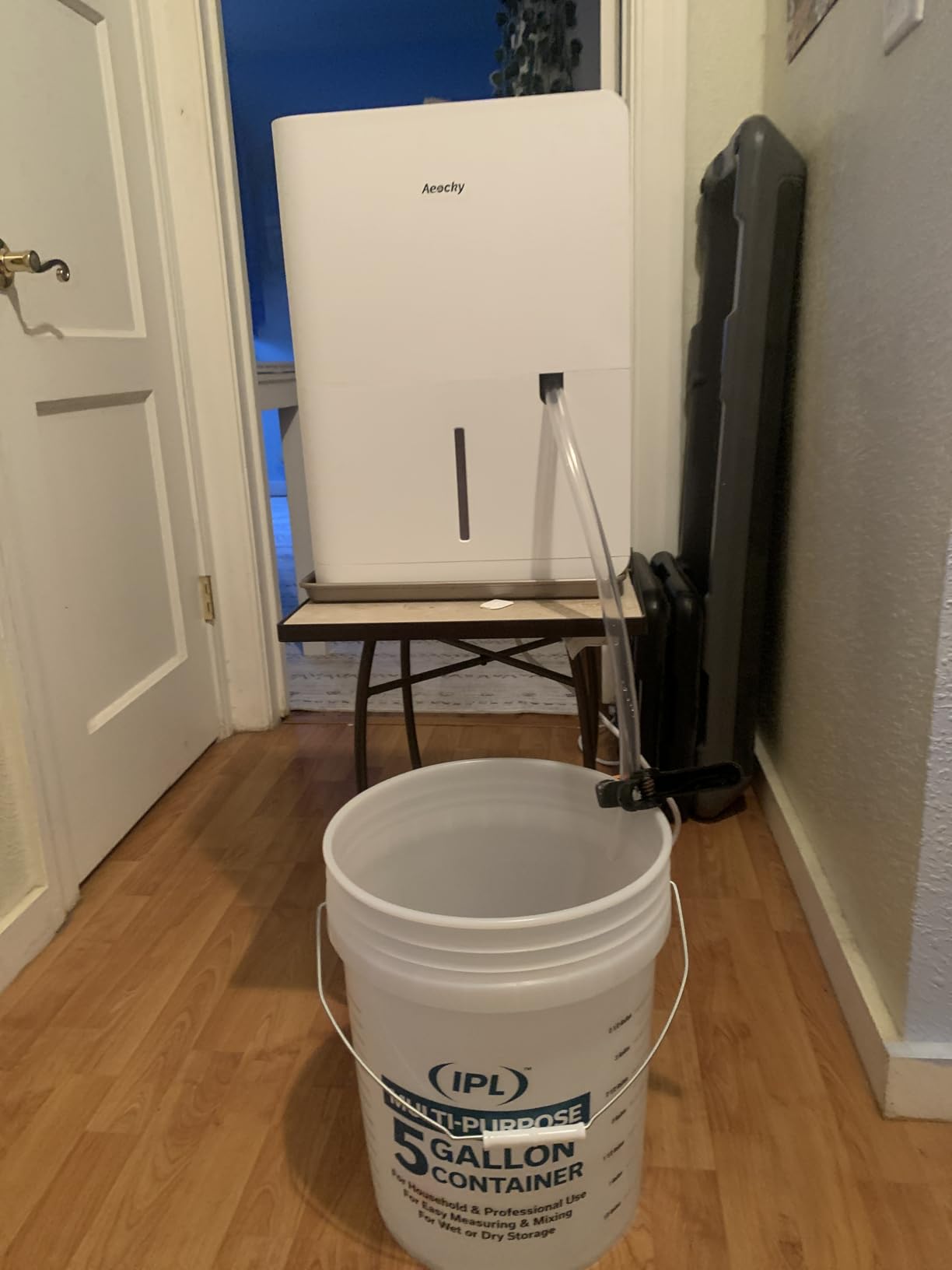 AEOCKY 50 Pint/Day Compressor Dehumidifier, 3500Sq.Ft for Basement, Home, Bedroom, Bathroom, with Drain Hose, 0.8 Gallon Water Tank Capacity, Intelligent Humidistat, Quiet customer photo 2