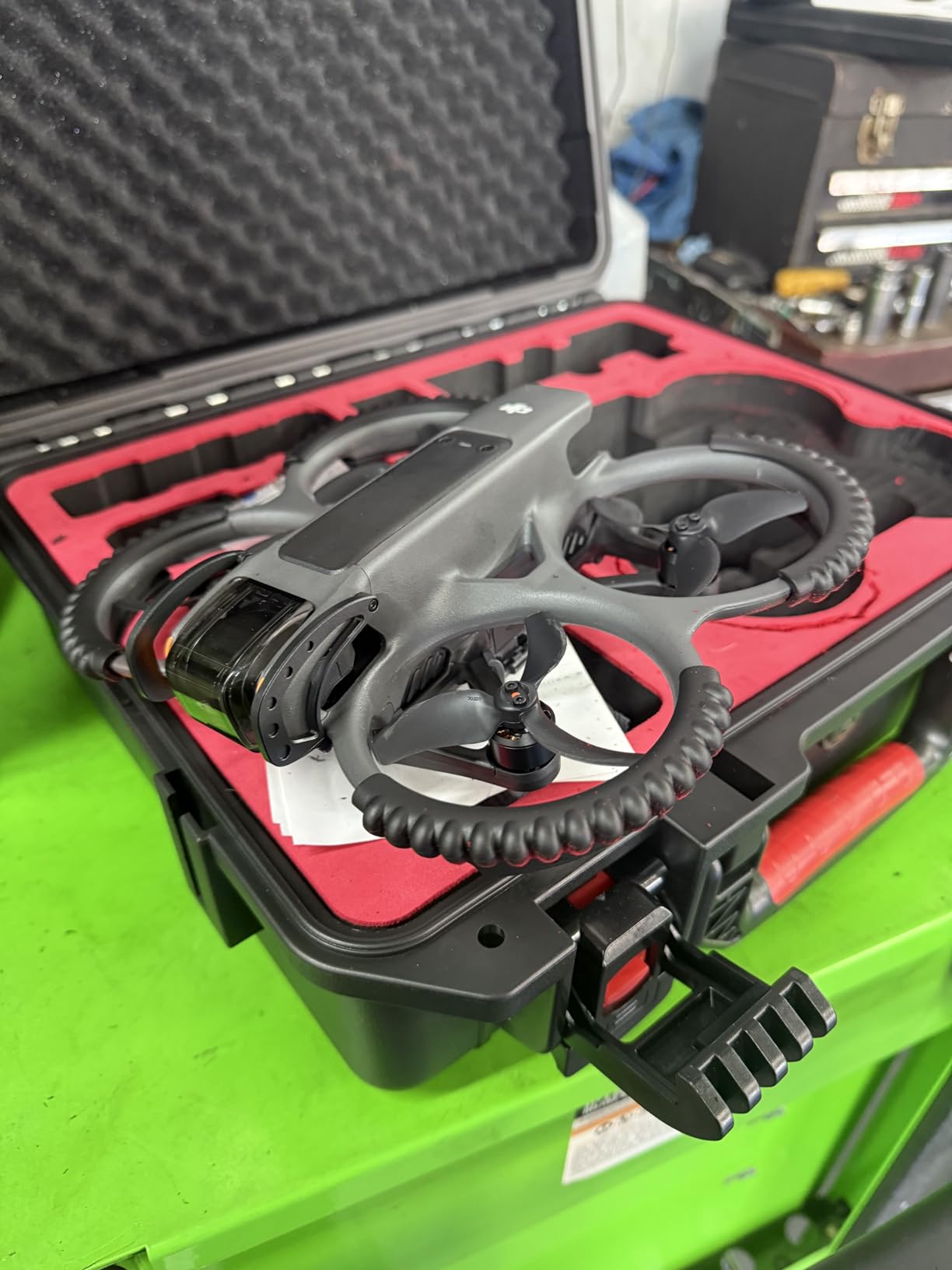 DJI Avata 2 Fly Smart Combo (Single Battery), FPV Drone with Camera 4K, Immersive Experience, One-Push Acrobatics, Built-in Propeller Guard, 155° FOV, Camera Drone with Goggles N3 and RC Motion 3 customer photo 1