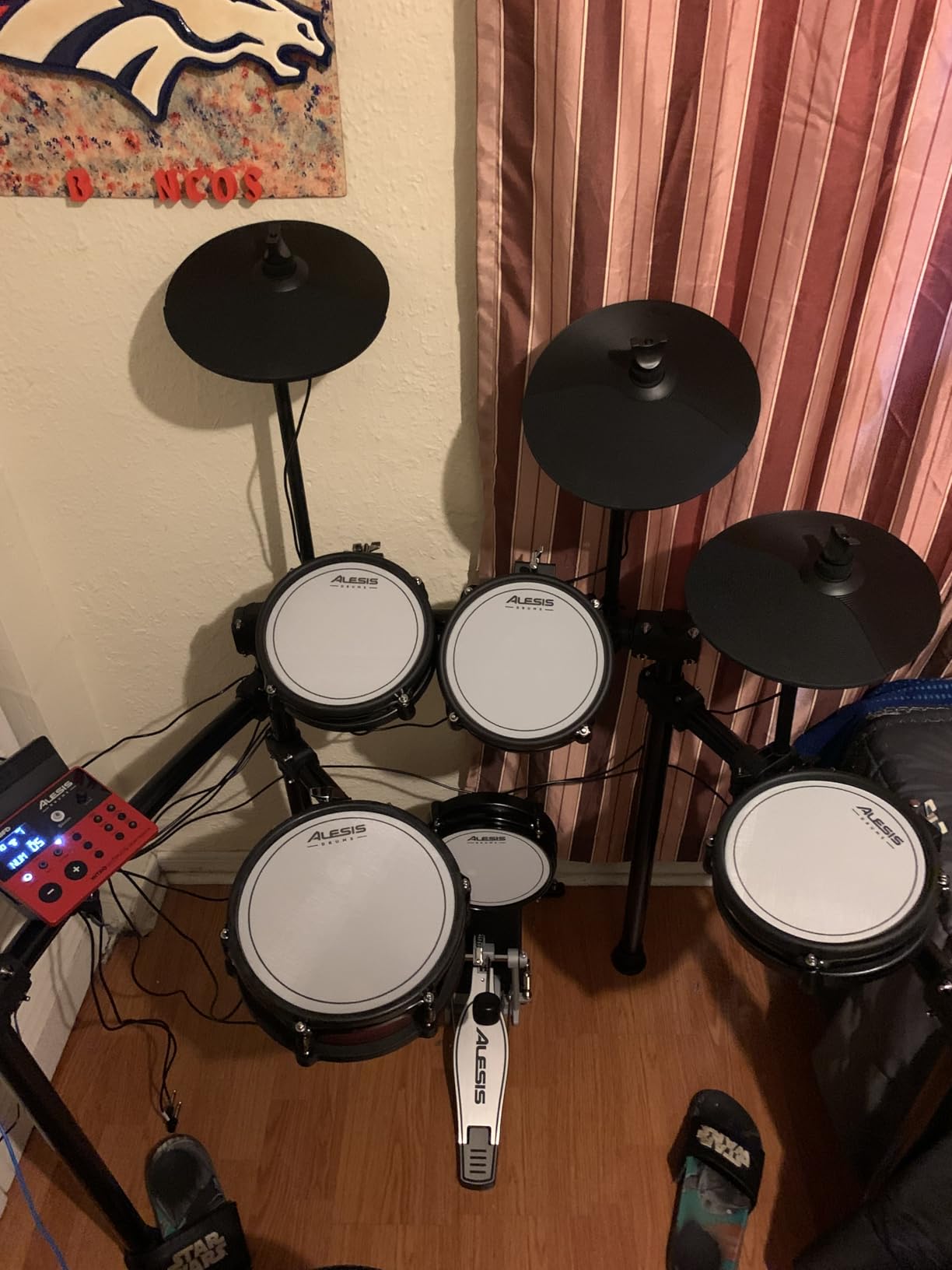 Alesis Nitro Ultimate Electric Drum Set with Dual Zone Quiet Mesh Pads, Movable Hi-Hat, 640 Authentic BFD Sounds and 52 Kits, Bluetooth, Drumeo, USB MIDI, Double Kick Compatible customer photo 1