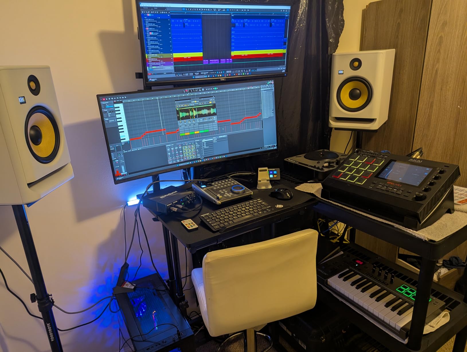 Pair of Studio Monitor Stands Adjustable Height 32.6