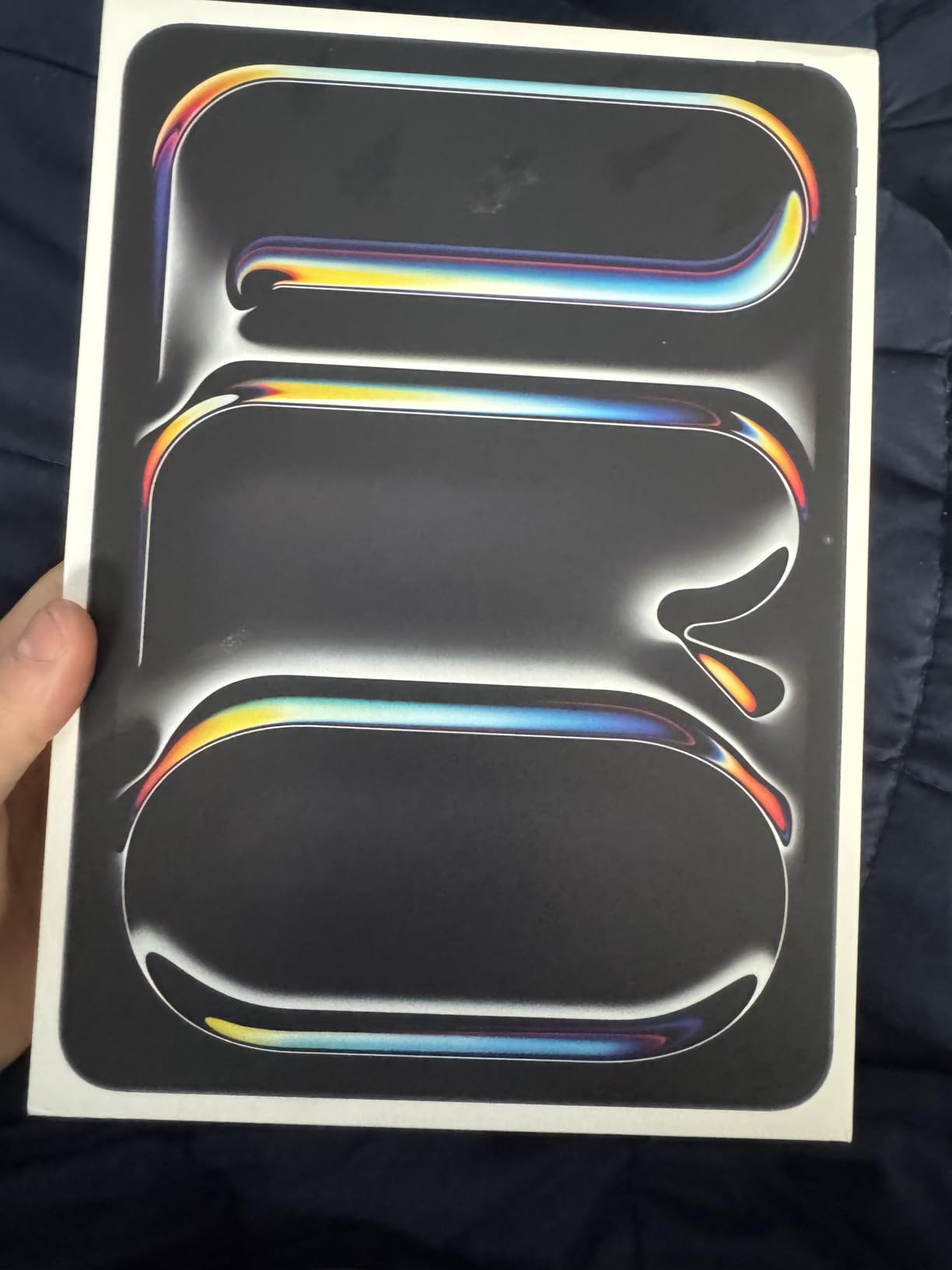 iPad Pro 11-inch (M5): Ultra Retina XDR Display, 256GB, Landscape 12MP Front Camera/12MP Back Camera, LiDAR Scanner, Wi-Fi 7 with Apple N1, Face ID, All-Day Battery Life - Space Black customer photo 2