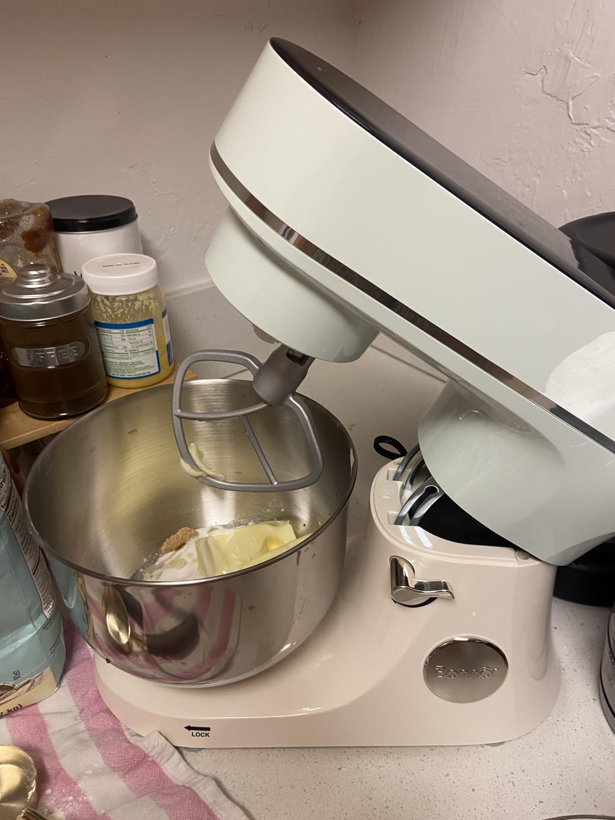 Stand Mixer, 6QT Electric Kitchen Mixer for Baking Cakes & Dough, LED Smart Touchscreen, 11-Speed Tilt-Head & Timer, 4 Presets, Mixer with Bowl, Dough Hook/Whisk/Beater, Green customer photo 1
