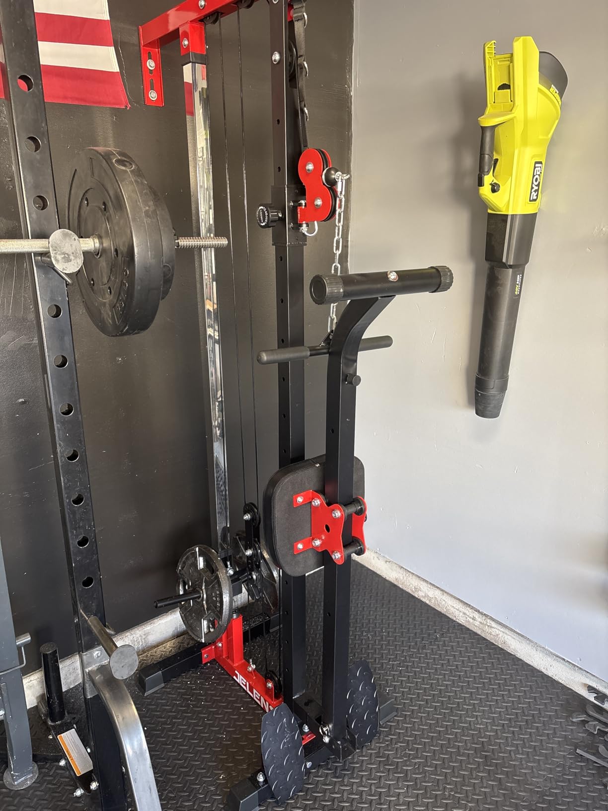 RC01 Foldable LAT Pulldown Machine with Adjustable seat, Wall Mount Cable Station with 16 Adjustable Positions, Cable Machine Home Gym 2 in 1, Functional Trainer with Rowing and LAT Pulldown customer photo 1