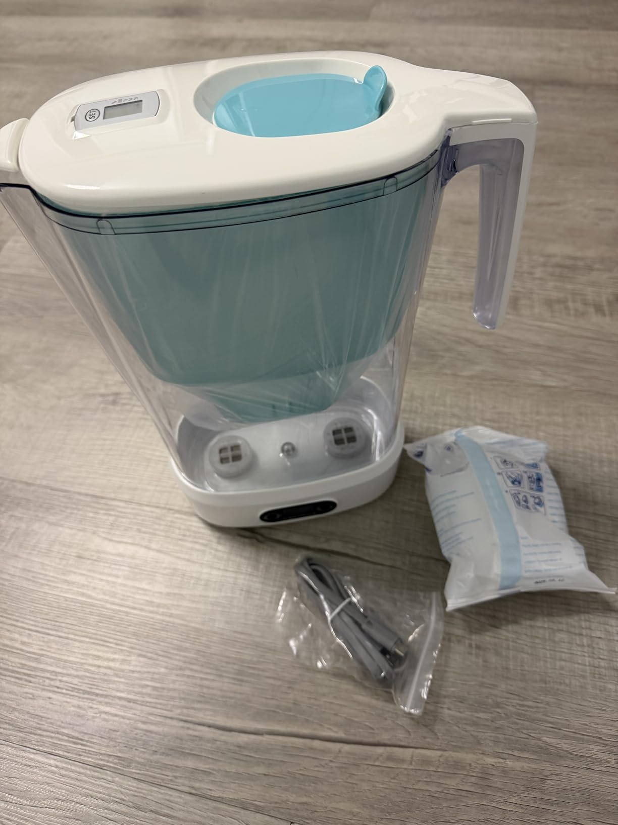 Hydrogen Water Filter Pitcher - BPA Free Rich Hydrogen Water Generator Electrolysis Jug with SPE/PEM. Removes 99% of Lead, Microplastics, PFAS & Chlorine - Advanced UltraFiltration Technology customer photo 2