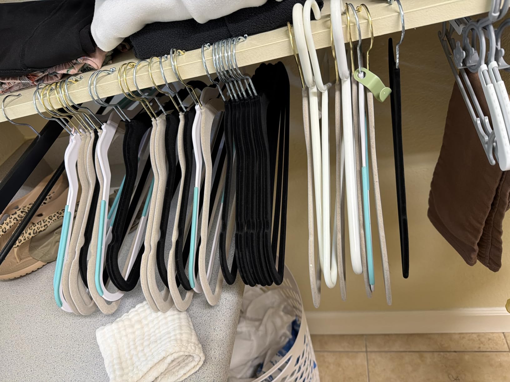 SONGMICS Velvet Hangers 150 Pack, Non-Slip Clothes Hangers with Silver-Colored Swivel Hooks, Slim Space-Saving for Closet, Heavy-Duty, Black UCRF046BZ03S customer photo 1
