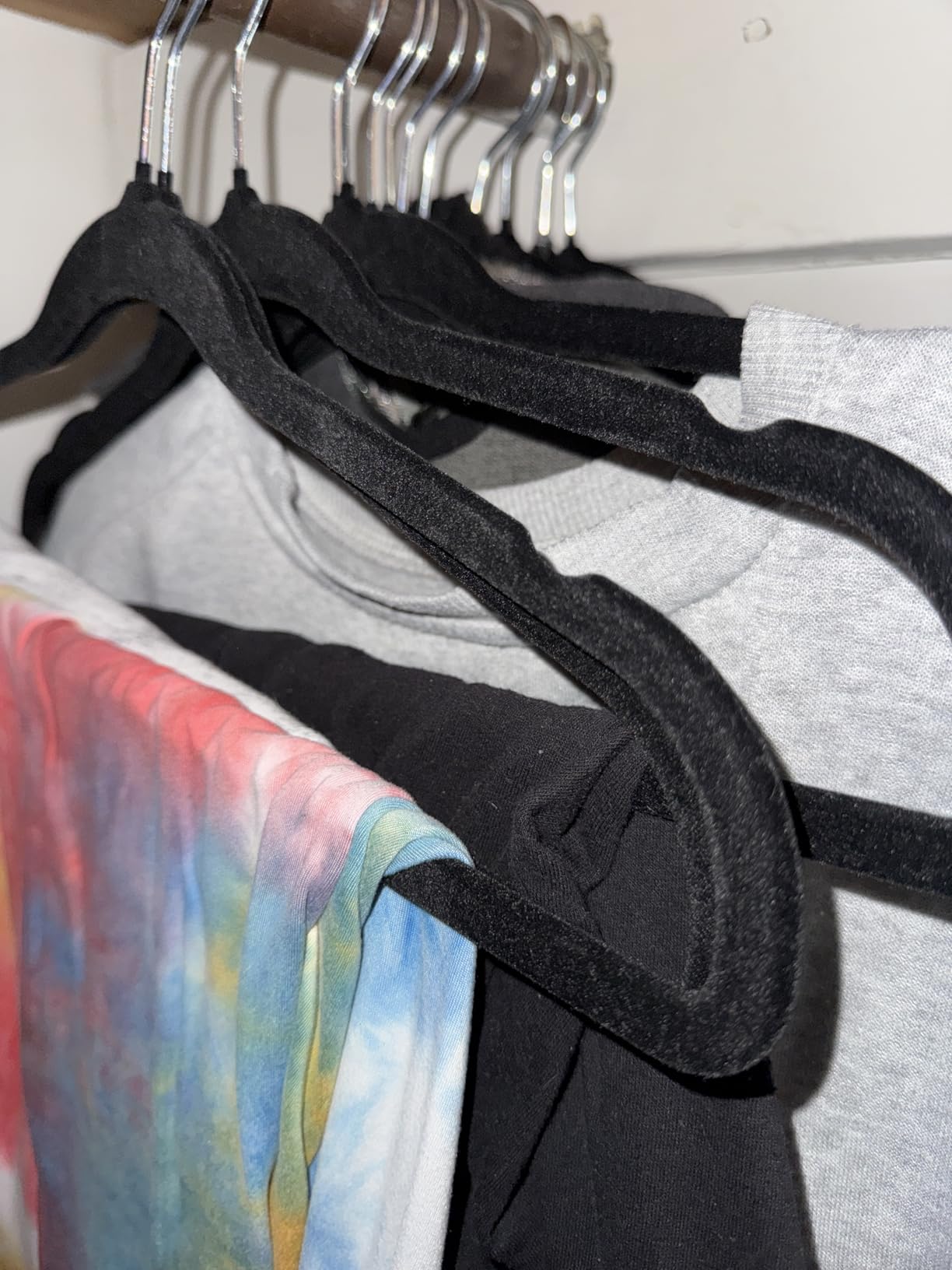 SONGMICS Velvet Hangers 150 Pack, Non-Slip Clothes Hangers with Silver-Colored Swivel Hooks, Slim Space-Saving for Closet, Heavy-Duty, Black UCRF046BZ03S customer photo 2