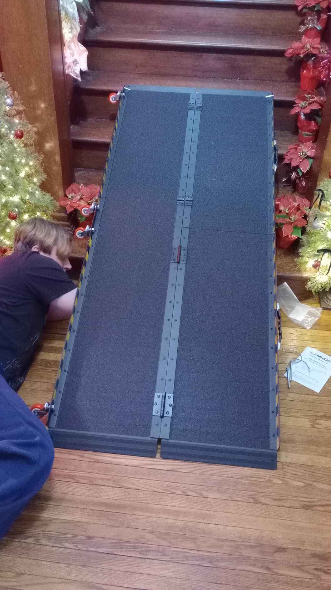 10FT Portable Wheelchair Ramp-800LBS Heavy-Duty, High-Strength Aluminum Alloy with 4 Adjustable Legs, 4 Wheels, Triple Anti-Slip and Seamless Design, Ideal for Home Steps, Threshold, Doorways customer photo 1