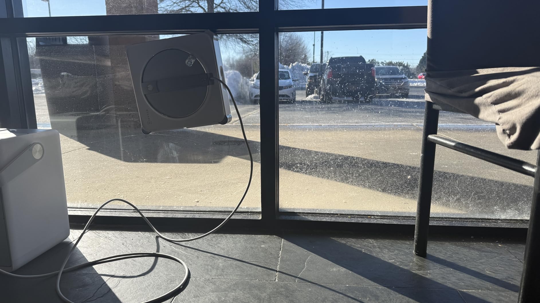 ECOVACS WINBOT W2S Omni Window Cleaning Robot, with 6-in-1 Multifunction Station, TruEdge Edge-to-Edge Precision, Triple Wide-Angle Spray Nozzles, 12-Level Safety System, Dual Power Modes customer photo 2
