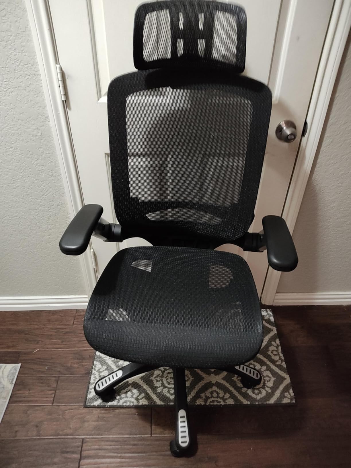 GABRYLLY Ergonomic Office Chair, Big and Tall Mesh Chair with Adjustable Lumbar Support, 5D Arms & Wide Seat, 135 Recline Home Desk Computer Chairs for Work Gaming, Heavy Duty,400LBS - Black customer photo 1