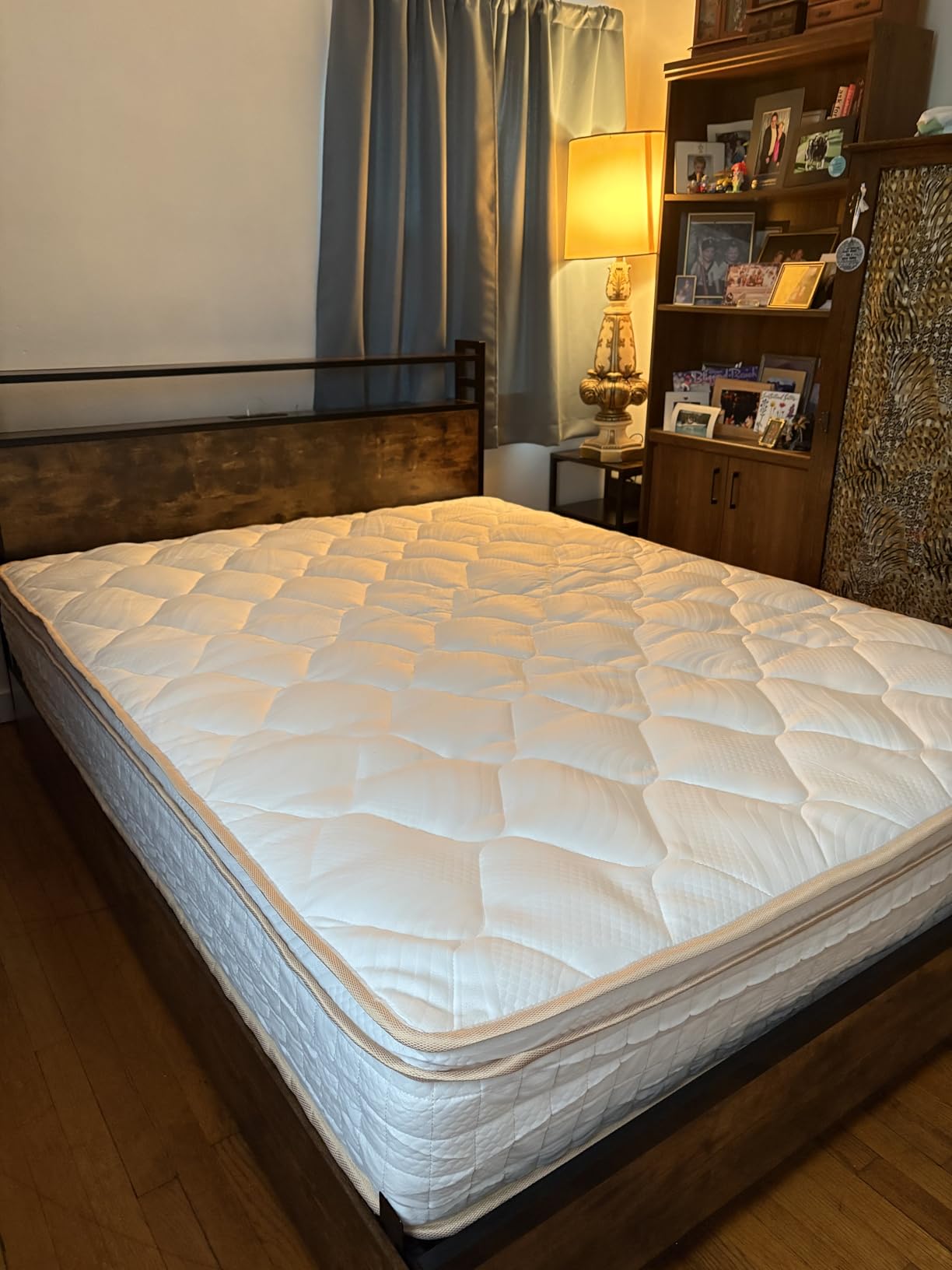 Queen Mattress 12 Inch Hybrid Mattress in a Box with Memory Foam and Pocket Springs for Pressure Relief, Medium Firm Queen Size Mattress, Motion Isolation, CertiPUR-US customer photo 1