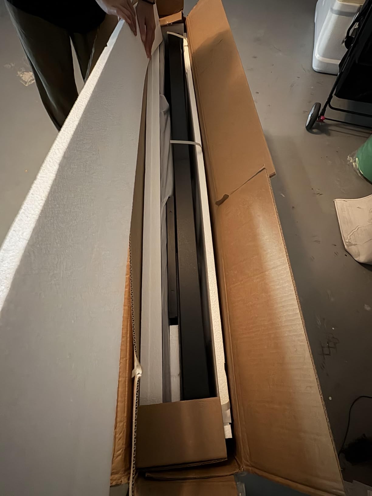 KAER 30 Biometric Gun Safe - Large Gun Safe for Rifles and Pistols Long Rifles Safe for Home, Quick Access Gun Cabinet for Shotguns with Adjustable Gun Racks Storage Bag (Unassembled) customer photo 1