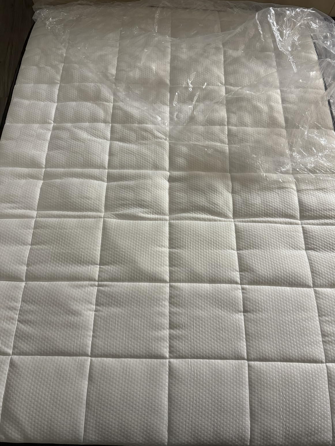 16 Inch King Size Mattress, Hybrid Memory Foam Mattress, Medium Firm for Side & Back Sleepers, Motion Isolation, Reinforced Edges, Targeted Back Support, No Fiberglass, Bed in a Box customer photo 2