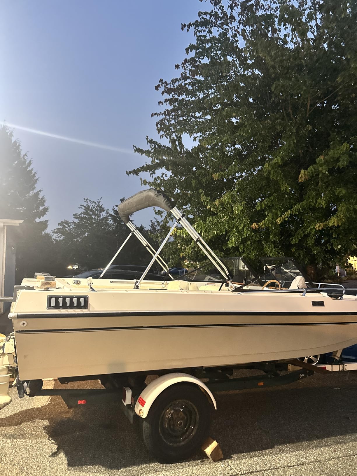 Bimini Top for Boats - 900D Waterproof & UV-Proof Polyester Sun Shade Boat Canopy with Zippered Storage Boot, 2 Rear Poles, 4 Adjustable Straps, Boat Bimini Top Gray (3 Bow 6'L x 46
