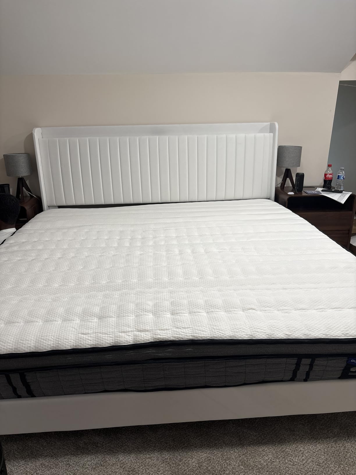 DIFAME King Mattress, (2026 Upgraded) Hotel-Level Luxury Medium Firm 14 Inch King Hybrid Mattress in A Box, with Cool Gel Memory Foam & Pocket Springs, Extra Edge Support, 365-Night Trial customer photo 1