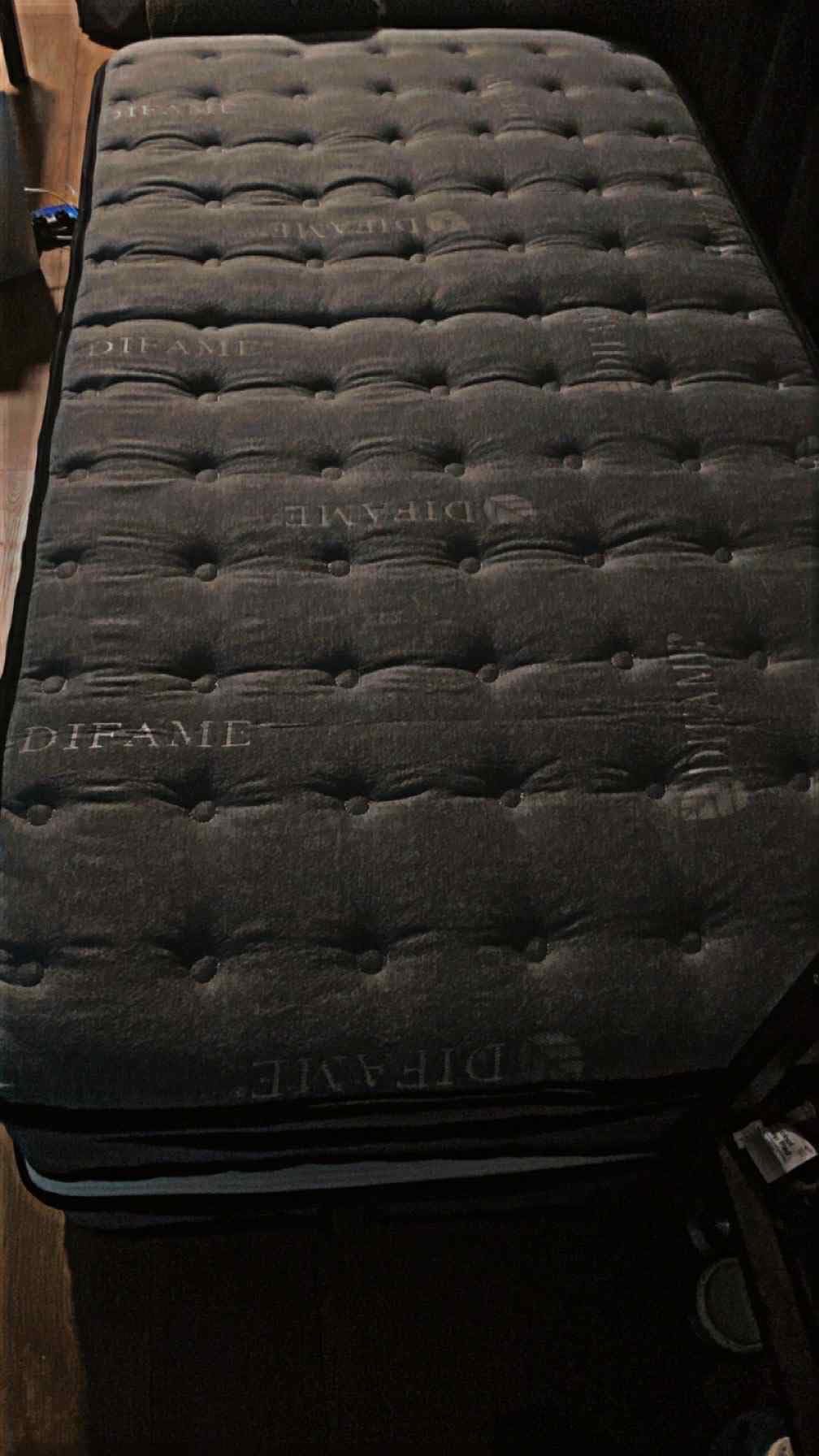 DIFAME King Mattress, (2026 Upgraded) Hotel-Level Luxury Medium Firm 14 Inch King Hybrid Mattress in A Box, with Cool Gel Memory Foam & Pocket Springs, Extra Edge Support, 365-Night Trial customer photo 2