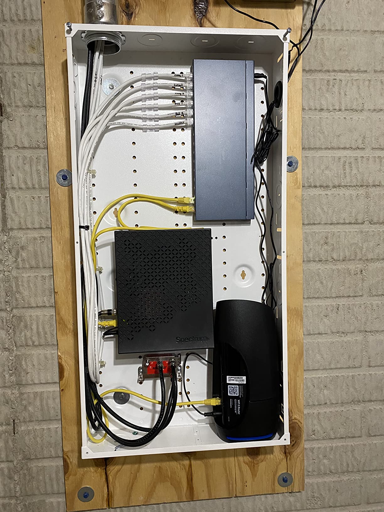 Leviton 14 Inch SMC, Structured Media Enclosure with Cover, 47605-140, White customer photo 1