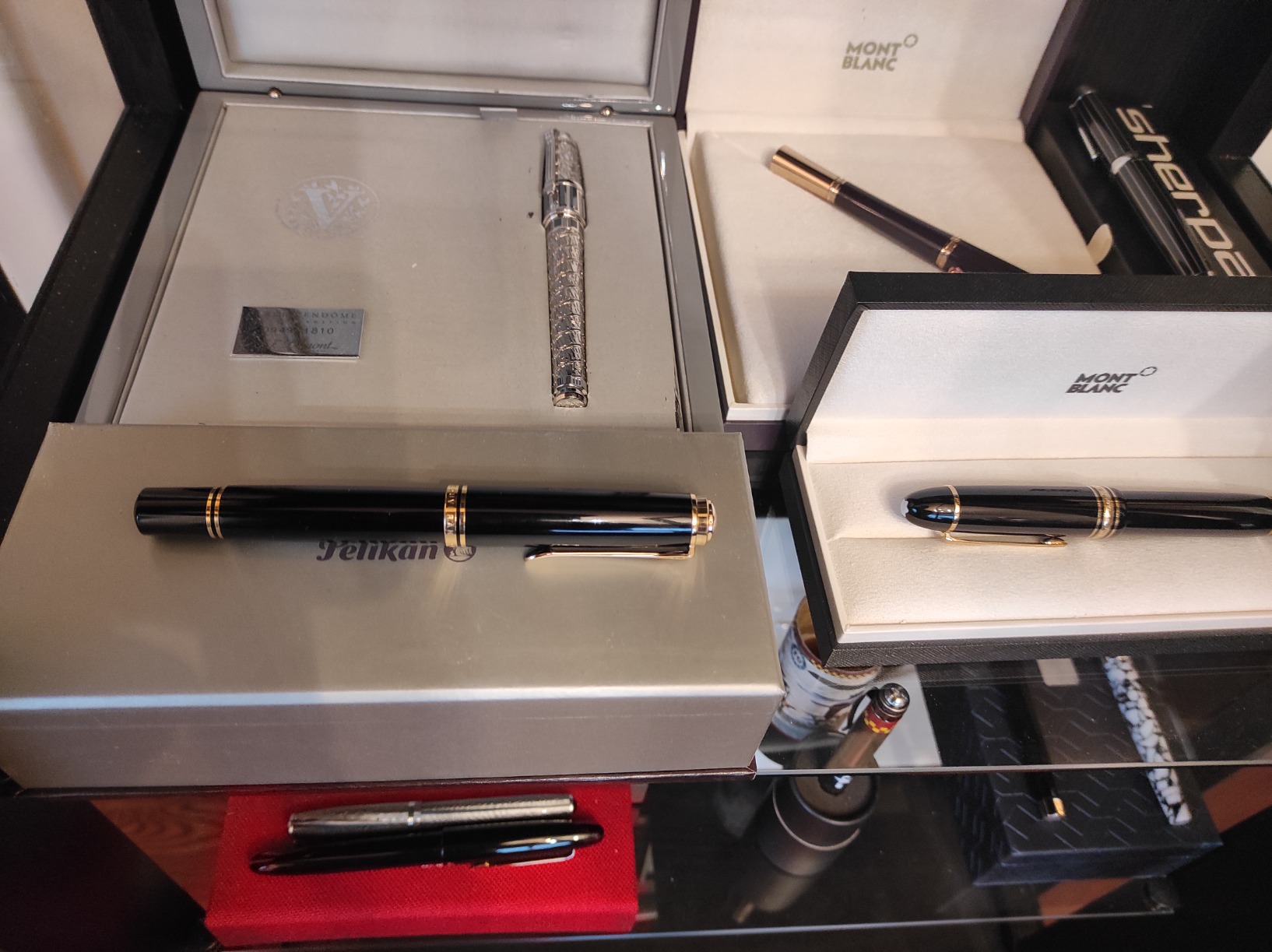 Pelikan M1000 Fountain Pen, F, Fine Point, Black, Souvelane customer photo 1