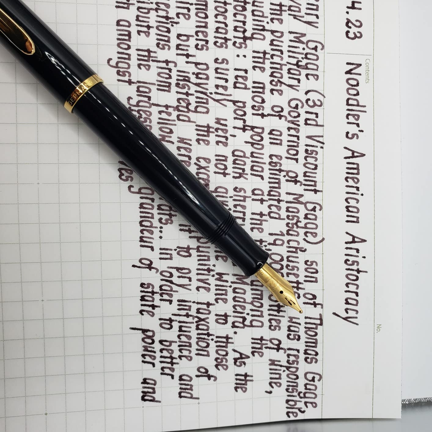 Pelikan Souverän M405 Fountain Pen with Gift Box, Broad Nib, Black/Blue customer photo 2