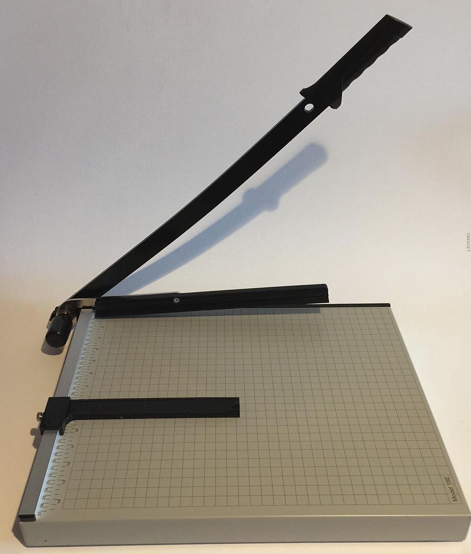 Dahle Vantage 18e Paper Trimmer, 18