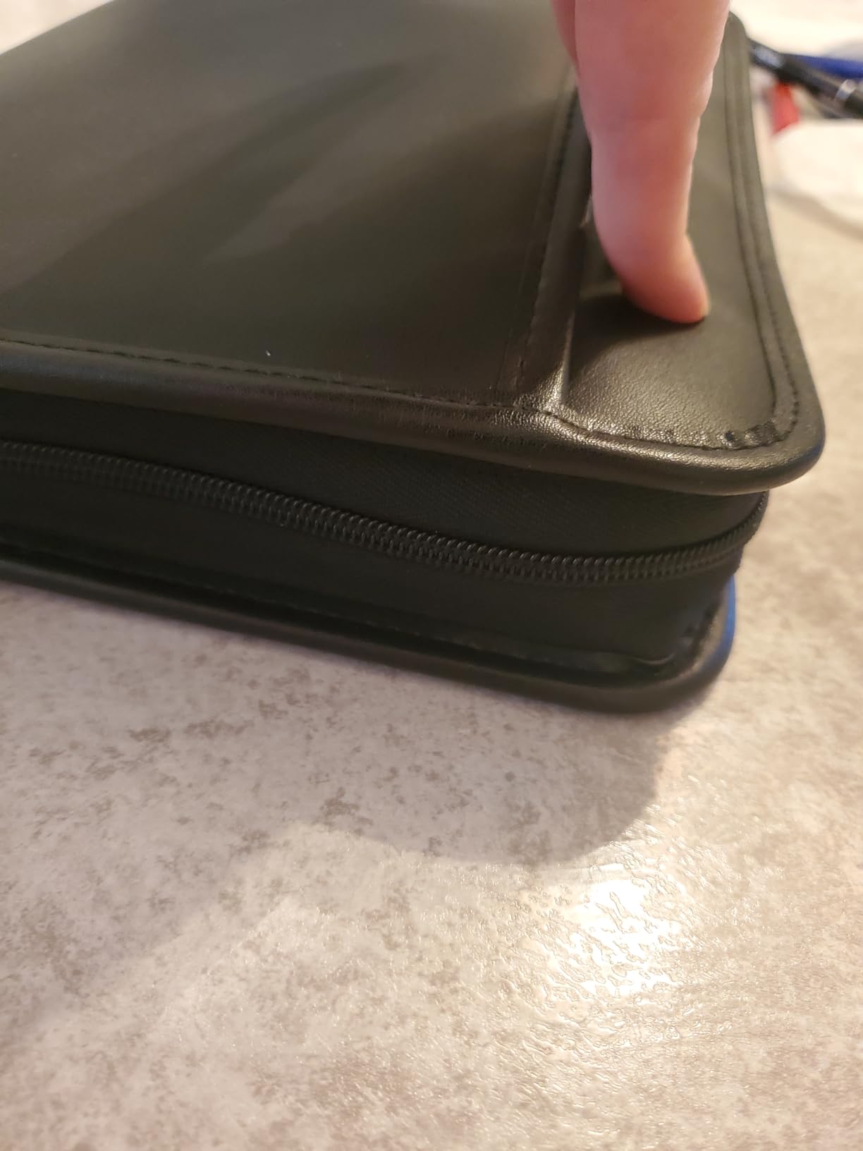 Samsill Professional Padfolio with Secure Zippered Closure, 10.1 Inch Tablet Sleeve, and 8.5 by 11 Inch Notepad, Black, Full Size customer photo 1