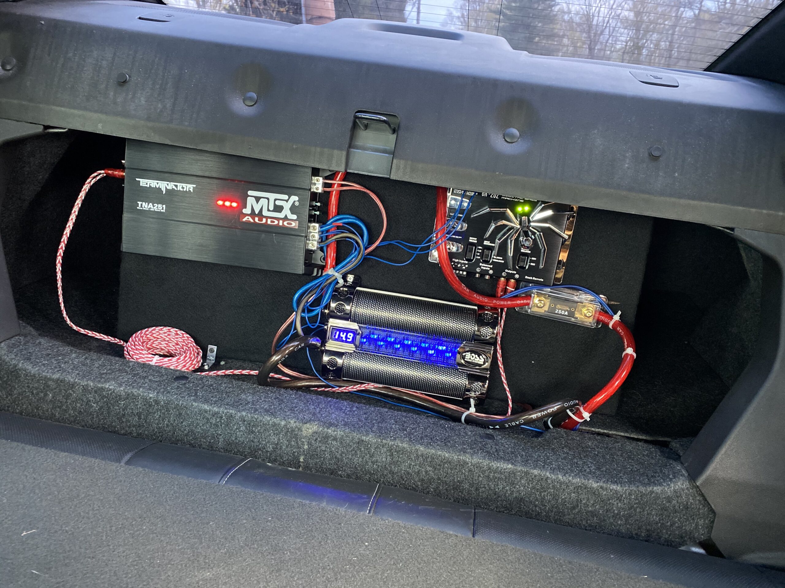 Soundstream BX-20Z Digital Bass Reconstruction Processor customer photo 1