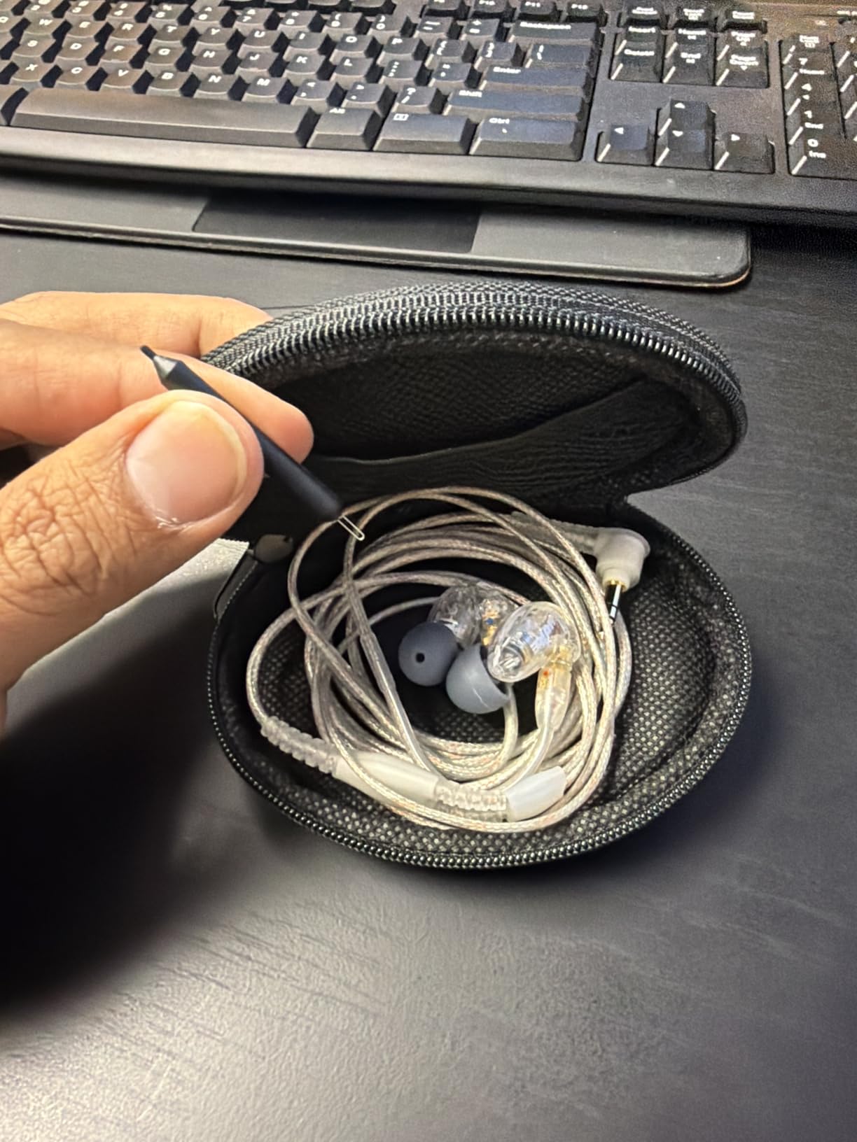 Shure SE215 PRO Wired Earbuds, Professional Sound Isolating Earphones with Clear Sound, Deep Bass, Secure in-Ear Fit, Carrying Case, Clear customer photo 2